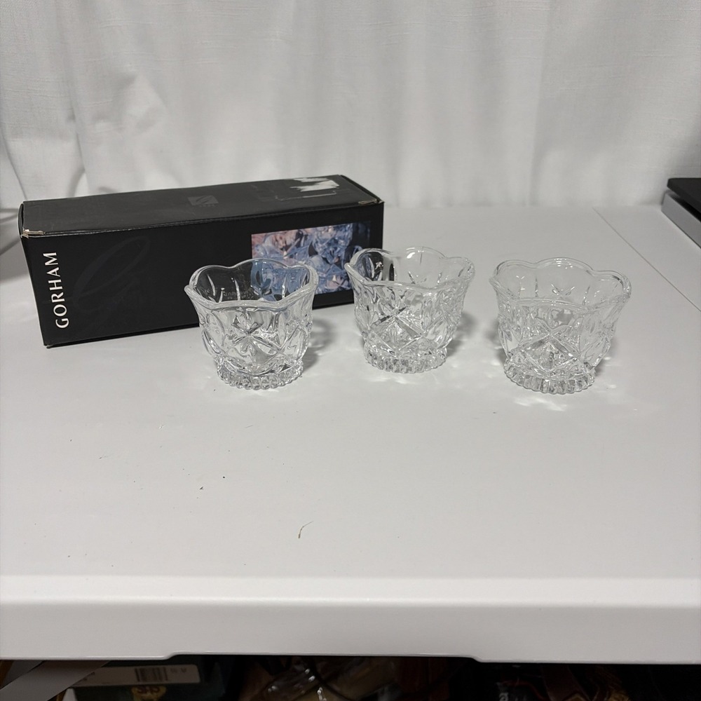 Gorham Crystal  Set Of 3 New In Box Clear Glass Scalloped Tea Light Holder